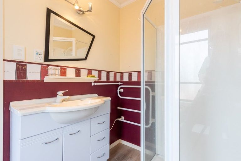 Photo of property in 73 Manly Street, Paraparaumu Beach, Paraparaumu, 5032