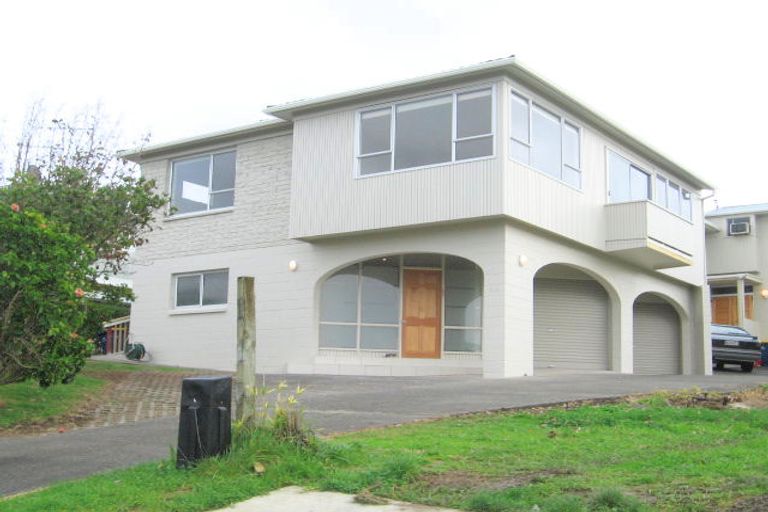 Photo of property in 2/81 Hastings Road, Mairangi Bay, Auckland, 0630