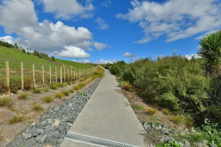 Photo of property in 33 Awatiro Drive, Kaukapakapa, 0871