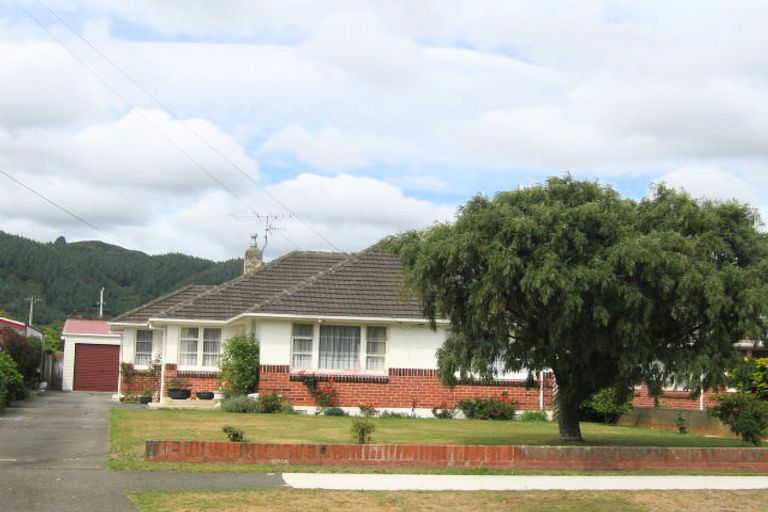 Photo of property in 11 Ararino Street, Trentham, Upper Hutt, 5018