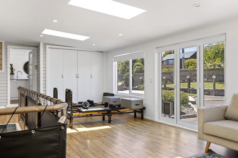 Photo of property in 5 Te Hatepe Avenue, Taupo, 3330