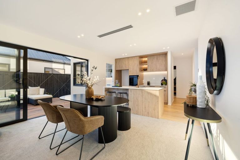 Photo of property in 54a Jeffreys Road, Fendalton, Christchurch, 8052