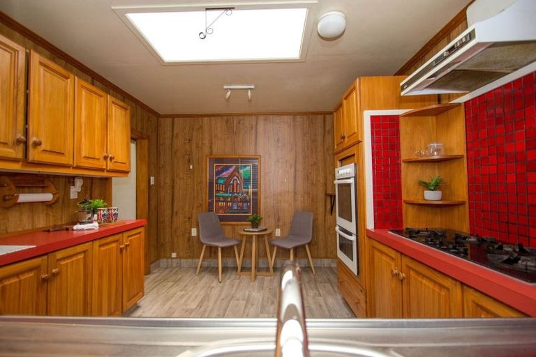 Photo of property in 28 Luxford Street, Berhampore, Wellington, 6023