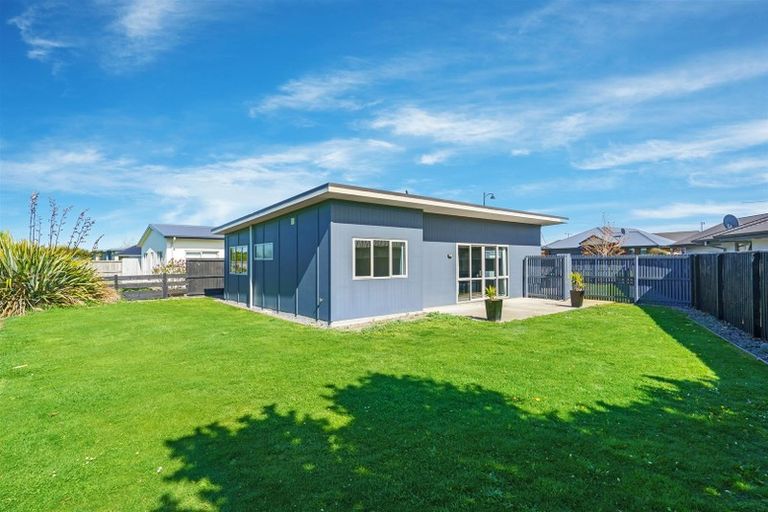 Photo of property in 14 Millesimes Way, Yaldhurst, Christchurch, 8042