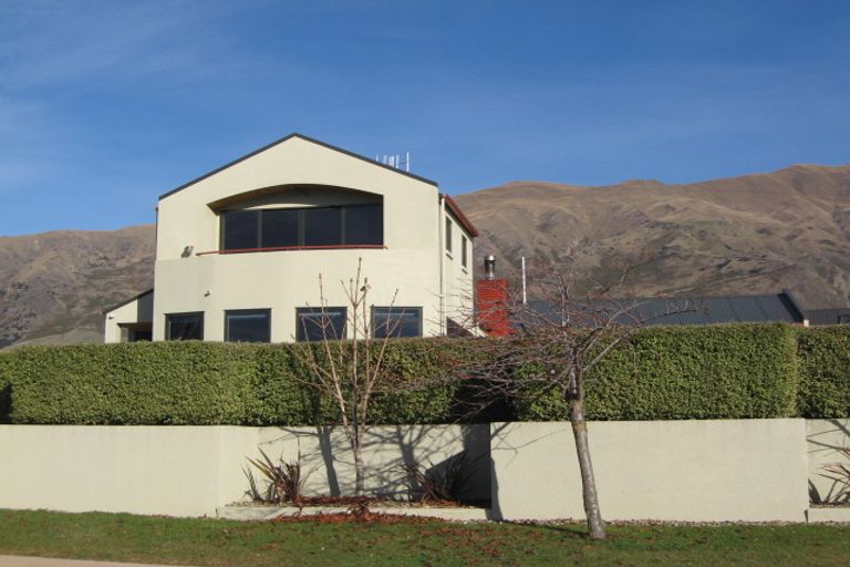 Photo of property in 131 Meadowstone Drive, Wanaka, 9305