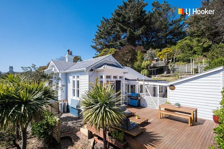 Photo of property in 151 Victoria Road, Saint Clair, Dunedin, 9012