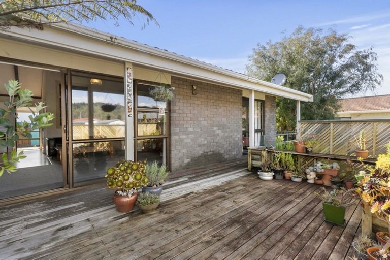 Photo of property in 106 Lorraine Place, Whangamata, 3620