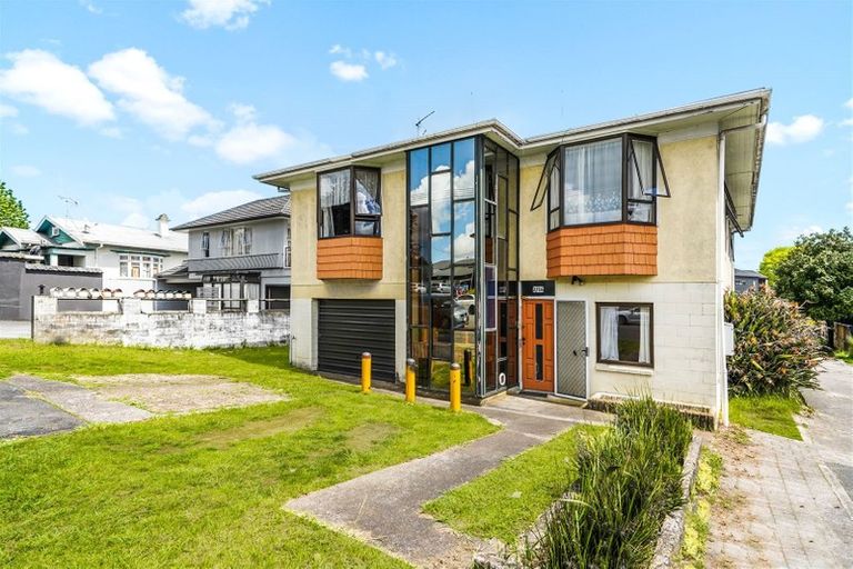 Photo of property in 16 Abbotsford Street, Whitiora, Hamilton, 3200