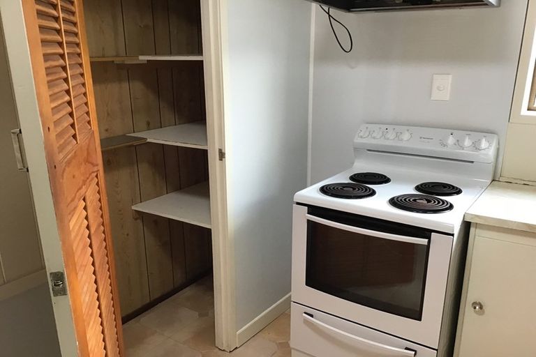 Photo of property in 17 Third Avenue, Avenues, Whangarei, 0110