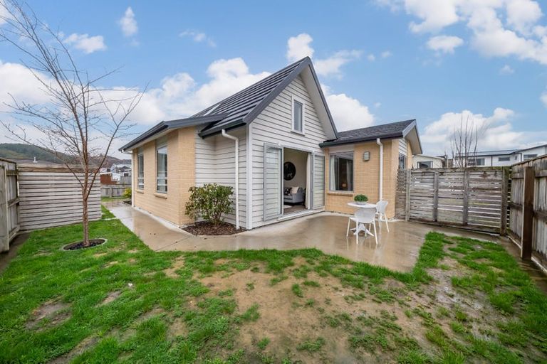 Photo of property in 1 Yeats Grove, Trentham, Upper Hutt, 5018