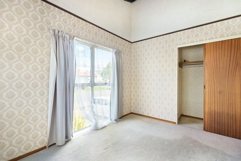 Photo of property in 1/23 Craigbank Avenue, New Lynn, Auckland, 0600