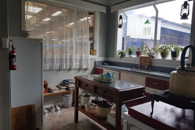 Photo of property in 7 Greenfield Street, Hector, 7822