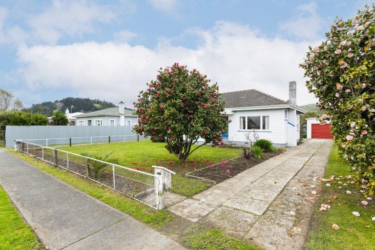 Photo of property in 3 Turenne Street, Inner Kaiti, Gisborne, 4010