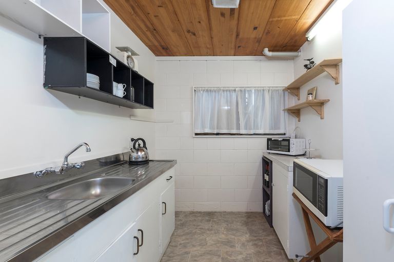 Photo of property in 33 St Annes Crescent, Wattle Downs, Auckland, 2103