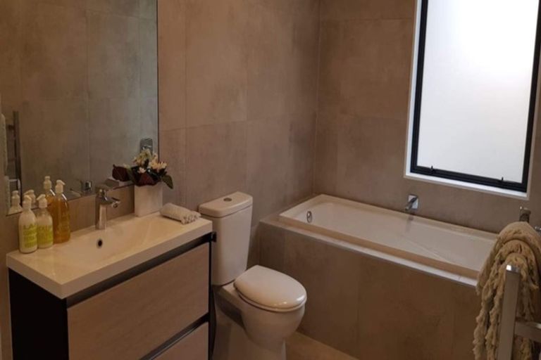 Photo of property in 30 Tyler Davies Drive, Red Beach, 0932