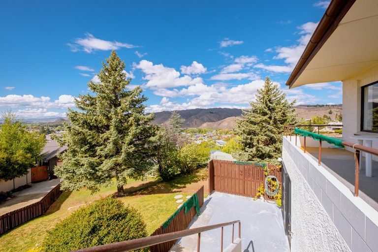 Photo of property in 5 View Road, Bridge Hill, Alexandra, 9320