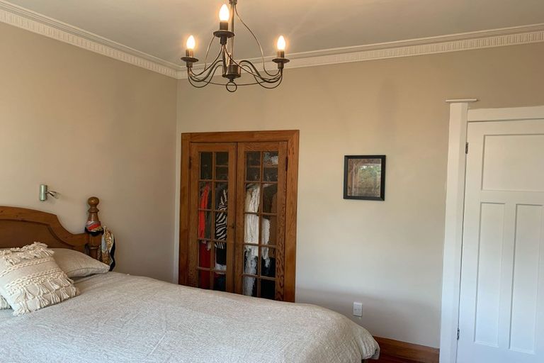 Photo of property in 29 Tirohanga Road, Tirohanga, Lower Hutt, 5010