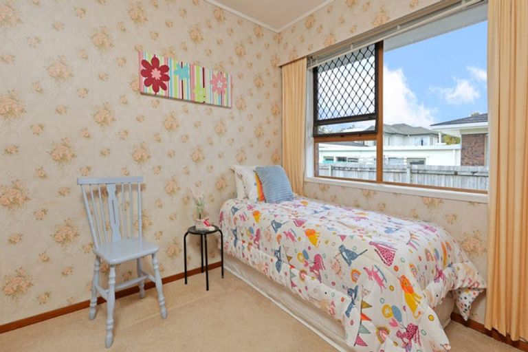 Photo of property in 1/33 Swanson Road, Henderson, Auckland, 0610