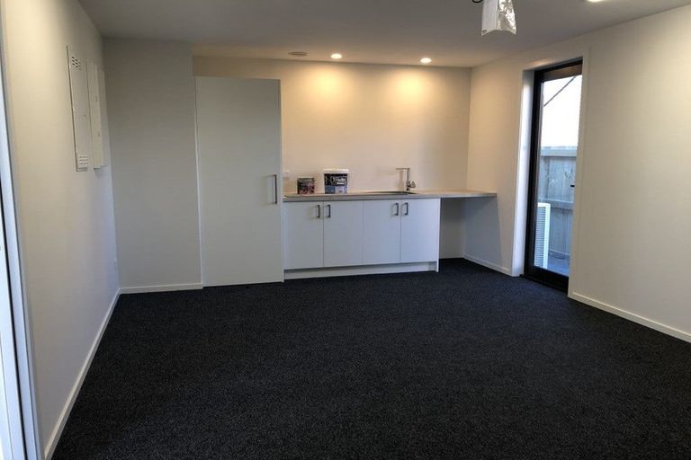 Photo of property in 4 Matakanui Lane, Wanaka, 9305