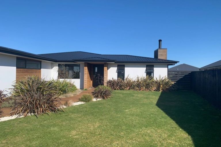 Photo of property in 14 Andesite Drive, Rolleston, 7614