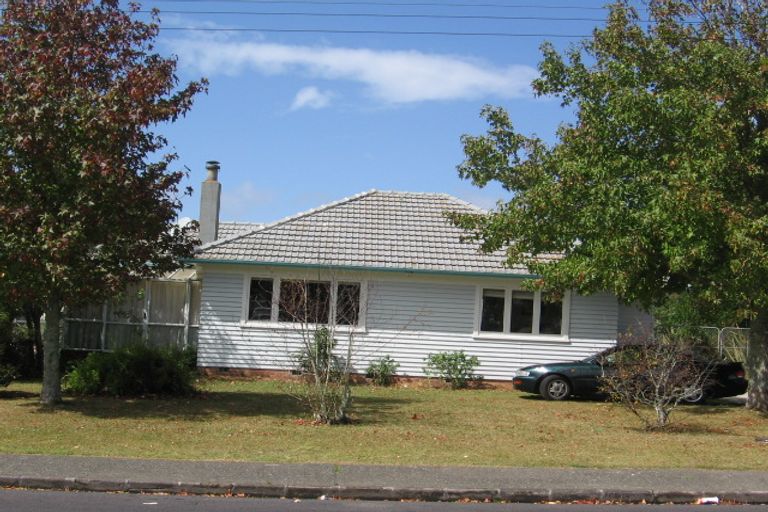 Photo of property in 9 Vanguard Road, Kelston, Auckland, 0602