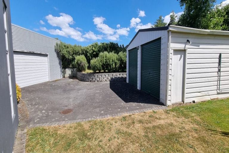 Photo of property in 87a Joseph Banks Drive, Whitby, Porirua, 5024