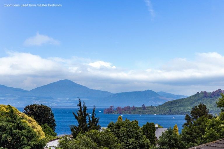 Photo of property in 106 Taupo View Road, Taupo, 3330