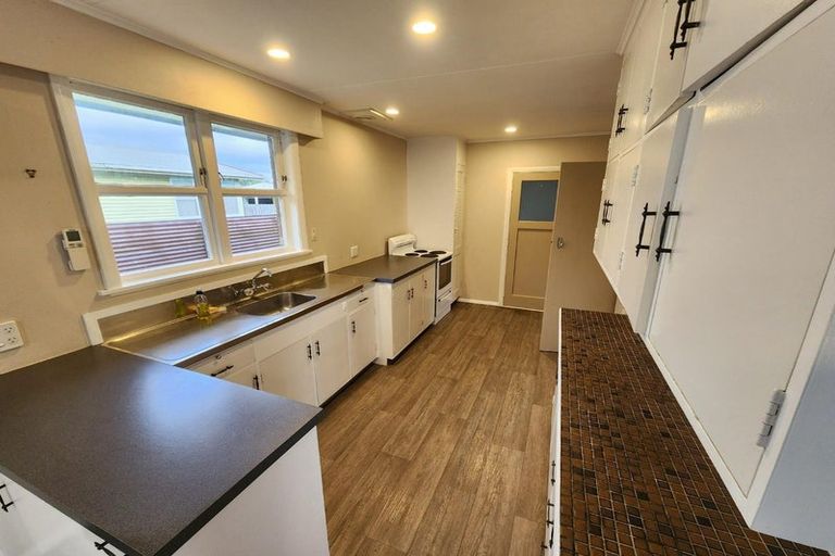 Photo of property in 34 Kelvin Grove Road, Kelvin Grove, Palmerston North, 4414