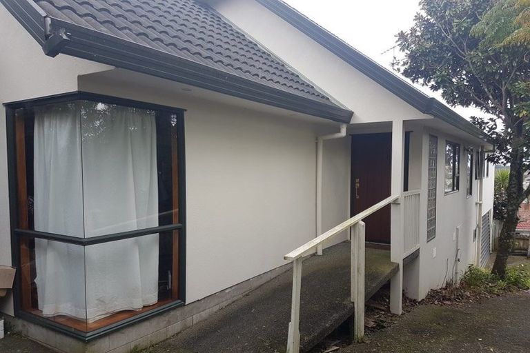 Photo of property in 23 Bluebird Crescent, Unsworth Heights, Auckland, 0632