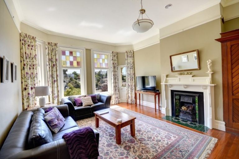 Photo of property in Claremont House, 24 Melrose Street, Roslyn, Dunedin, 9010