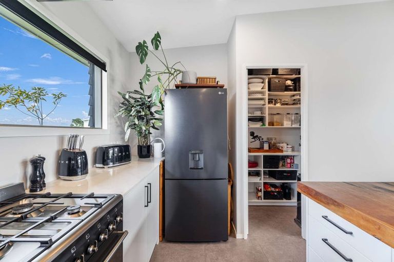 Photo of property in 171 Rangiora Crescent, Matarangi, Whitianga, 3592