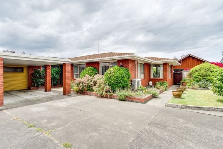 Photo of property in 174 Tait Drive, Greenmeadows, Napier, 4112