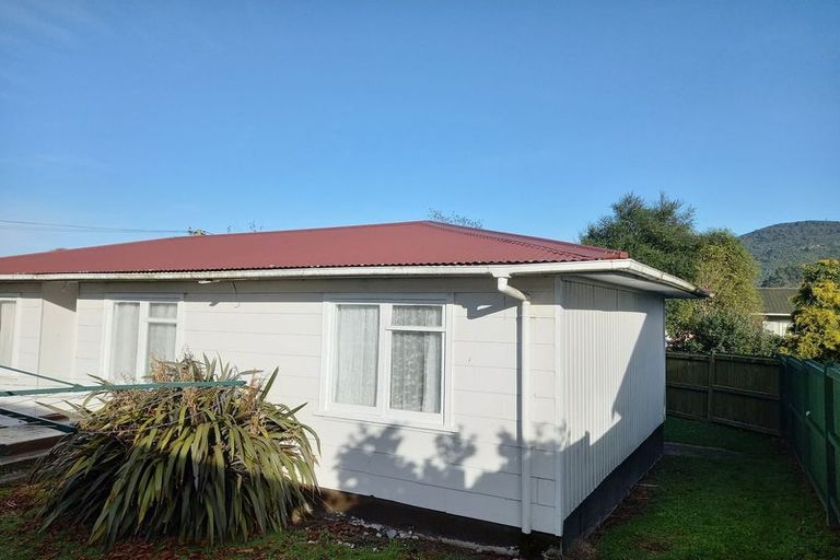 Photo of property in 9 Ian Street, Koutu, Rotorua, 3010