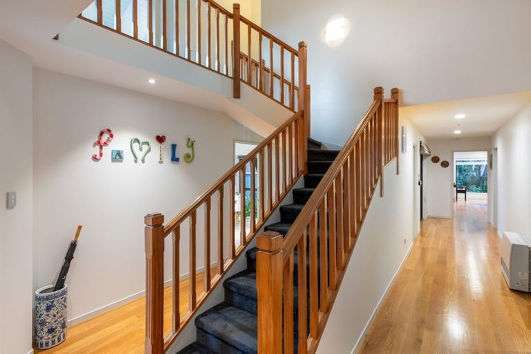 Photo of property in 10 Kowhai Road, Campbells Bay, Auckland, 0630