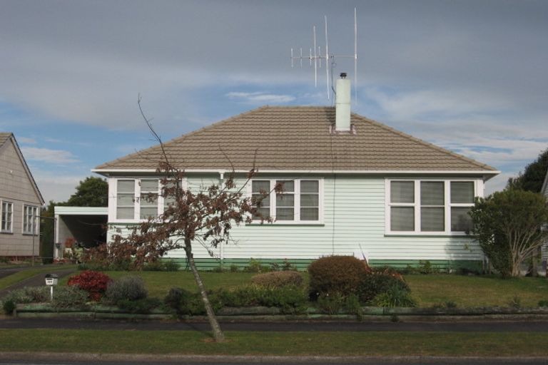 Photo of property in 118 Fairfield Road, Fairfield, Hamilton, 3214