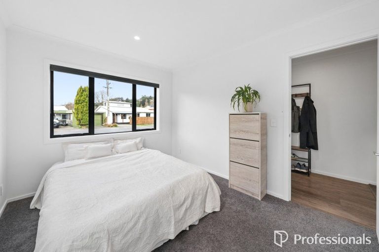 Photo of property in 17 Ford Road, Manor Park, Lower Hutt, 5019