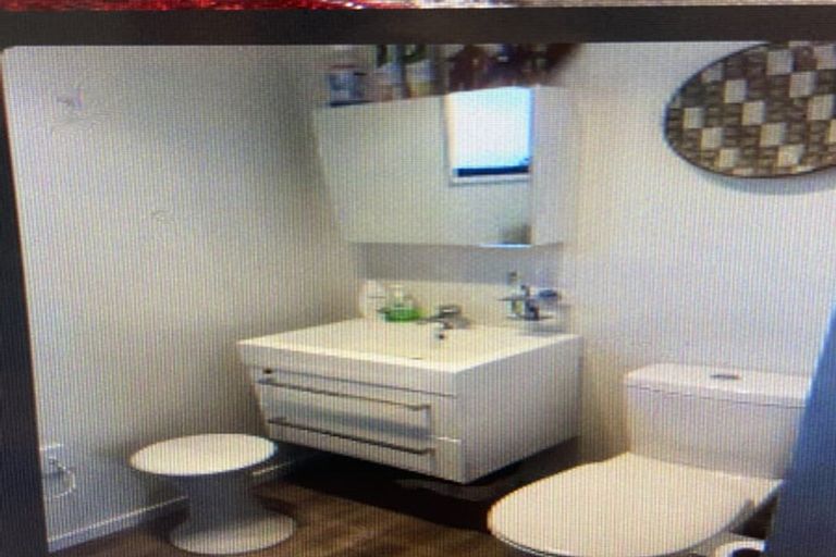 Photo of property in 11 Governors Bay Road, Cass Bay, Lyttelton, 8082