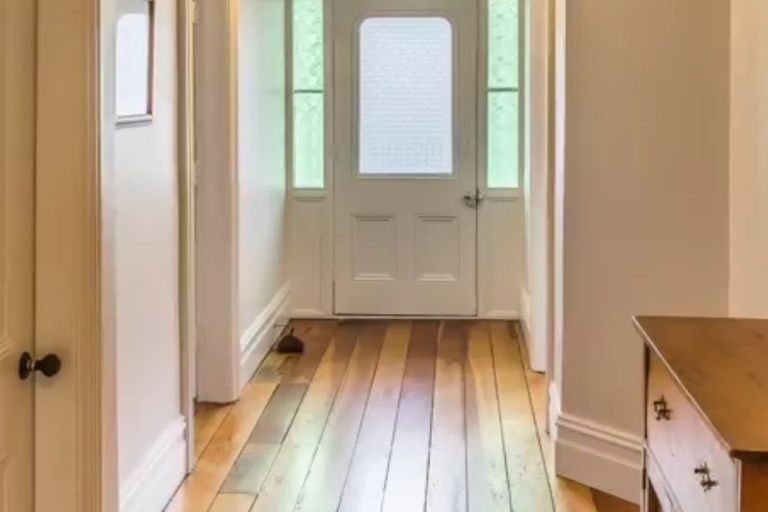 Photo of property in 1/15 Emerson Street, Berhampore, Wellington, 6023