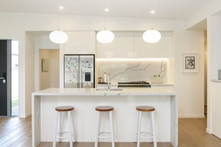 Photo of property in 7 Awatira Drive, Papamoa Beach, Papamoa, 3118