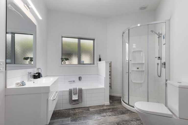 Photo of property in 23 Mascot Street, Tawa, Wellington, 5028