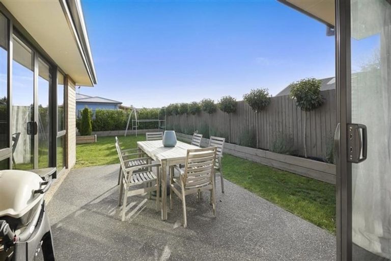 Photo of property in 21 Walter Place, Kirwee, Darfield, 7571