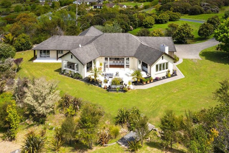 Photo of property in 52 Rautahi Terrace, Redvale, Albany, 0792