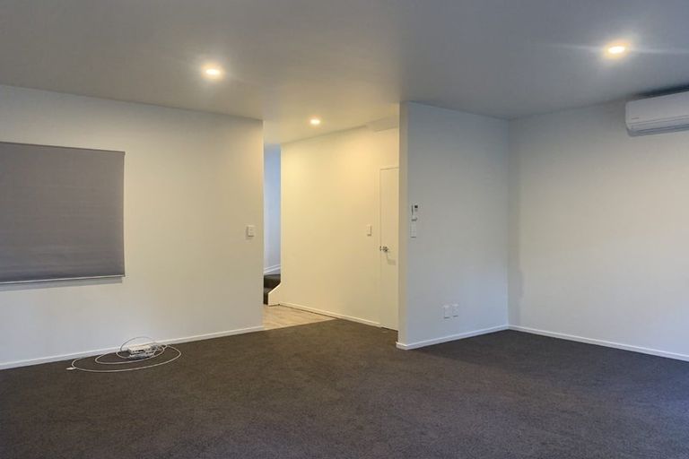 Photo of property in 17 Sun Place, Henderson, Auckland, 0612