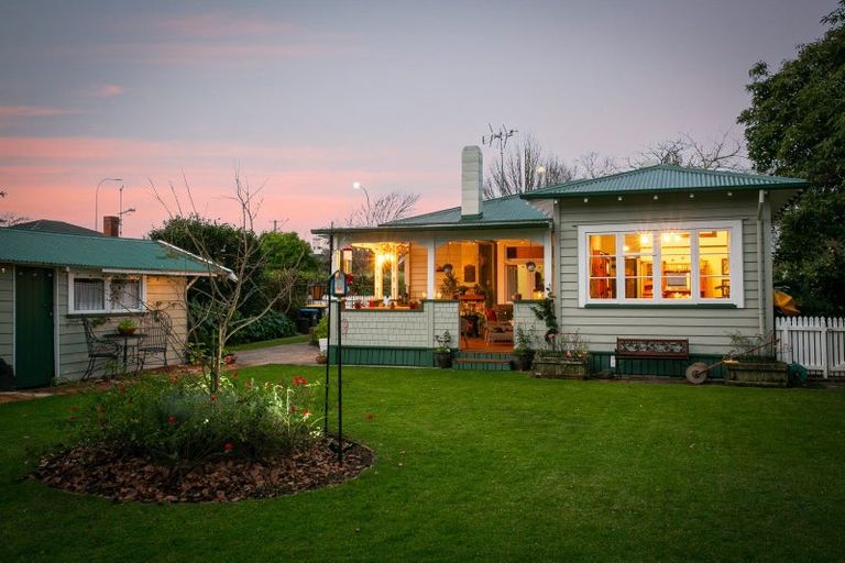 Photo of property in 169 Victoria Street, Cambridge, 3434