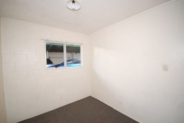 Photo of property in 2/20 Atkinson Avenue, Otahuhu, Auckland, 1062