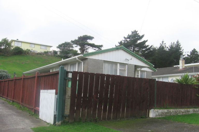 Photo of property in 23 Thompson Grove, Ranui, Porirua, 5024