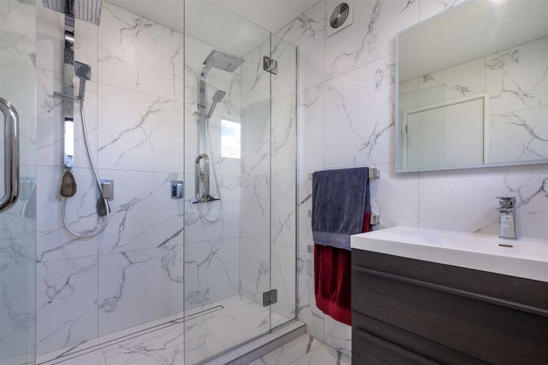 Photo of property in 6 Greenvale Place, Welcome Bay, Tauranga, 3112