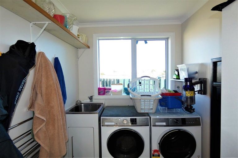 Photo of property in 23 Gladstone Street, Westport, 7825