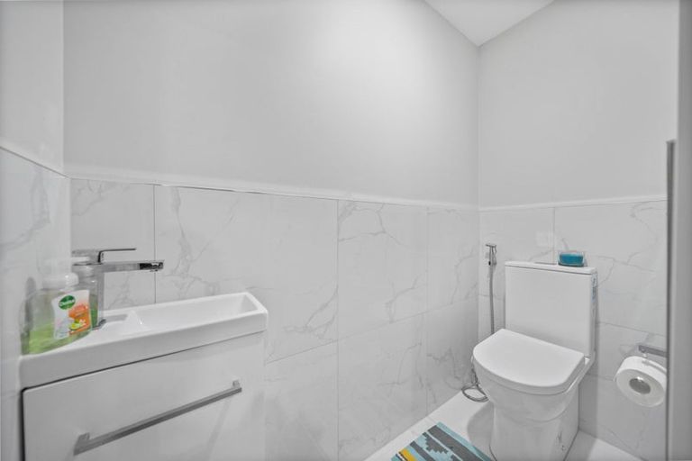 Photo of property in 11b Kimdale Place, Totara Heights, Auckland, 2105