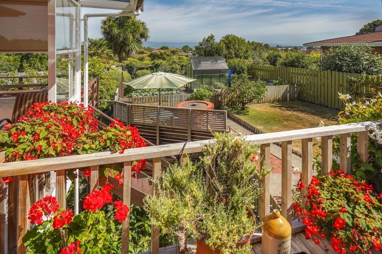 Photo of property in 21 Arapiki Road, Stoke, Nelson, 7011